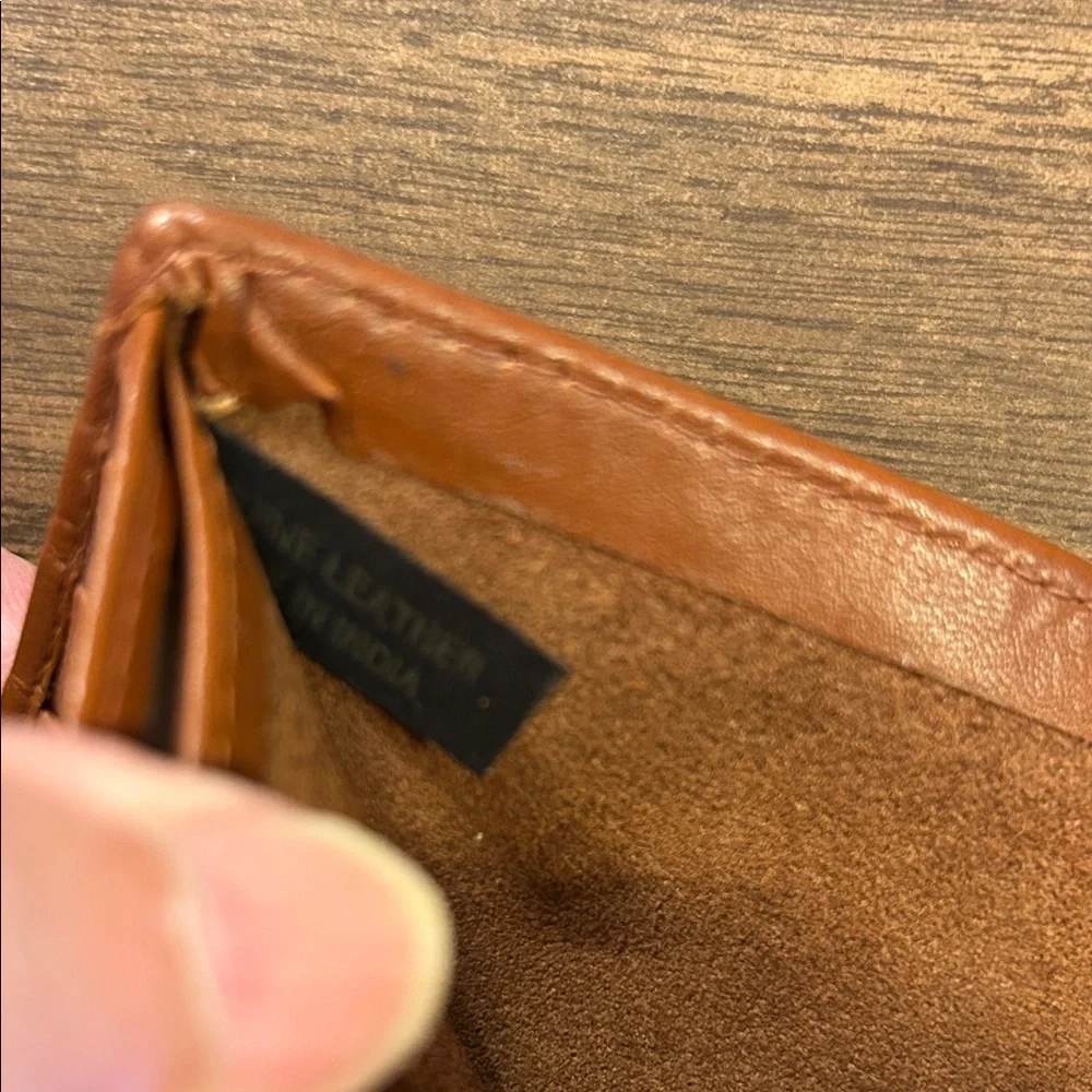 Men's Brown Leather Bifold Wallet - Classic Style